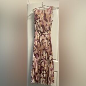 RW & Co. Sleeveless pleated midi dress 2024 spring